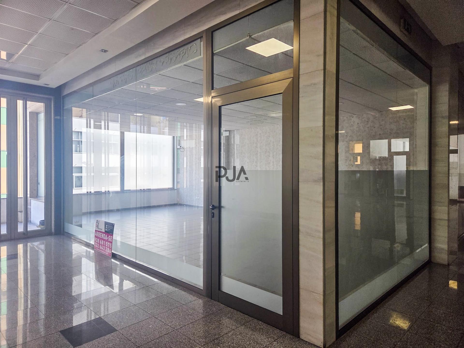 Loja comercial em Viseu