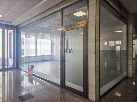 Loja comercial em Viseu