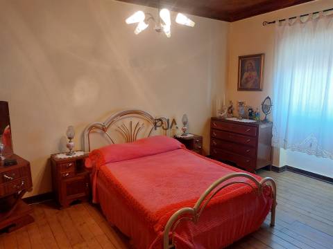 Moradia Isolada T4 em Infias, Fornos de Algodres