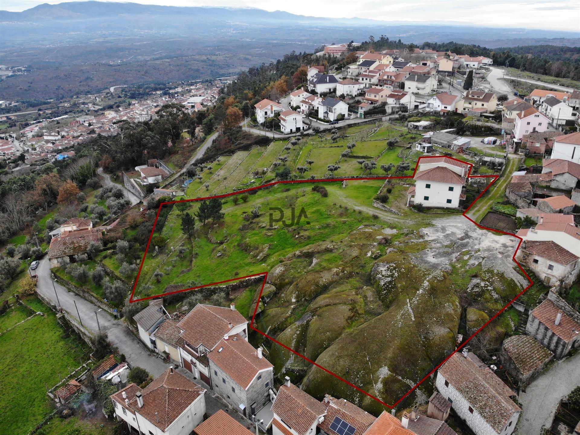 Moradia Isolada T4 em Infias, Fornos de Algodres