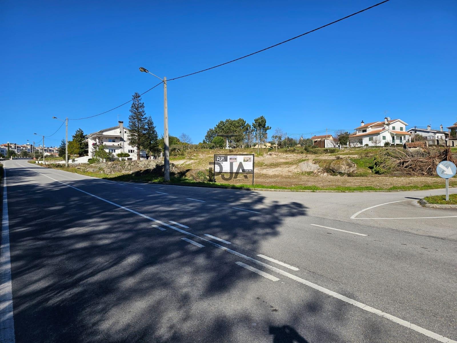 Terreno para arrendar em Nelas