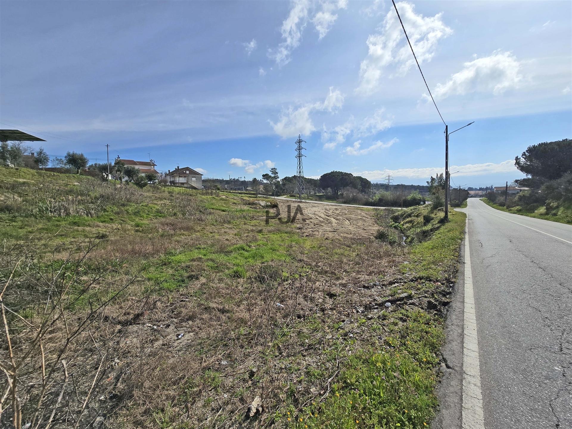 Terreno para arrendar em Nelas