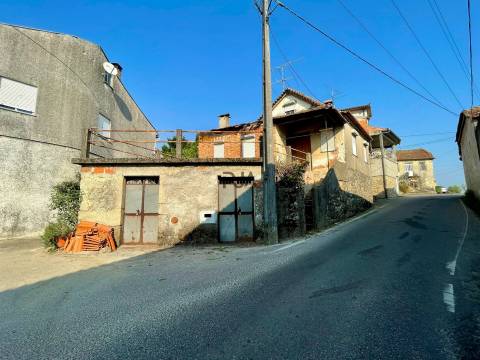 Moradia para Restaurar em Lobão da Beira, Tondela