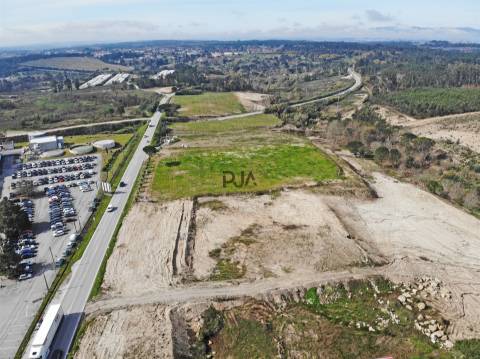 Terreno para arrendar em Nelas