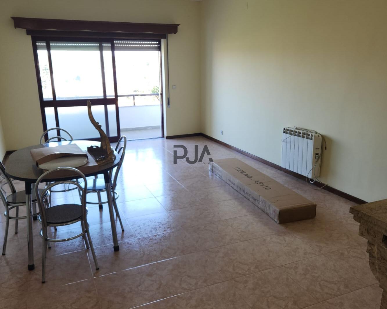 Apartamento T3 para arrendar no centro de Mangualde