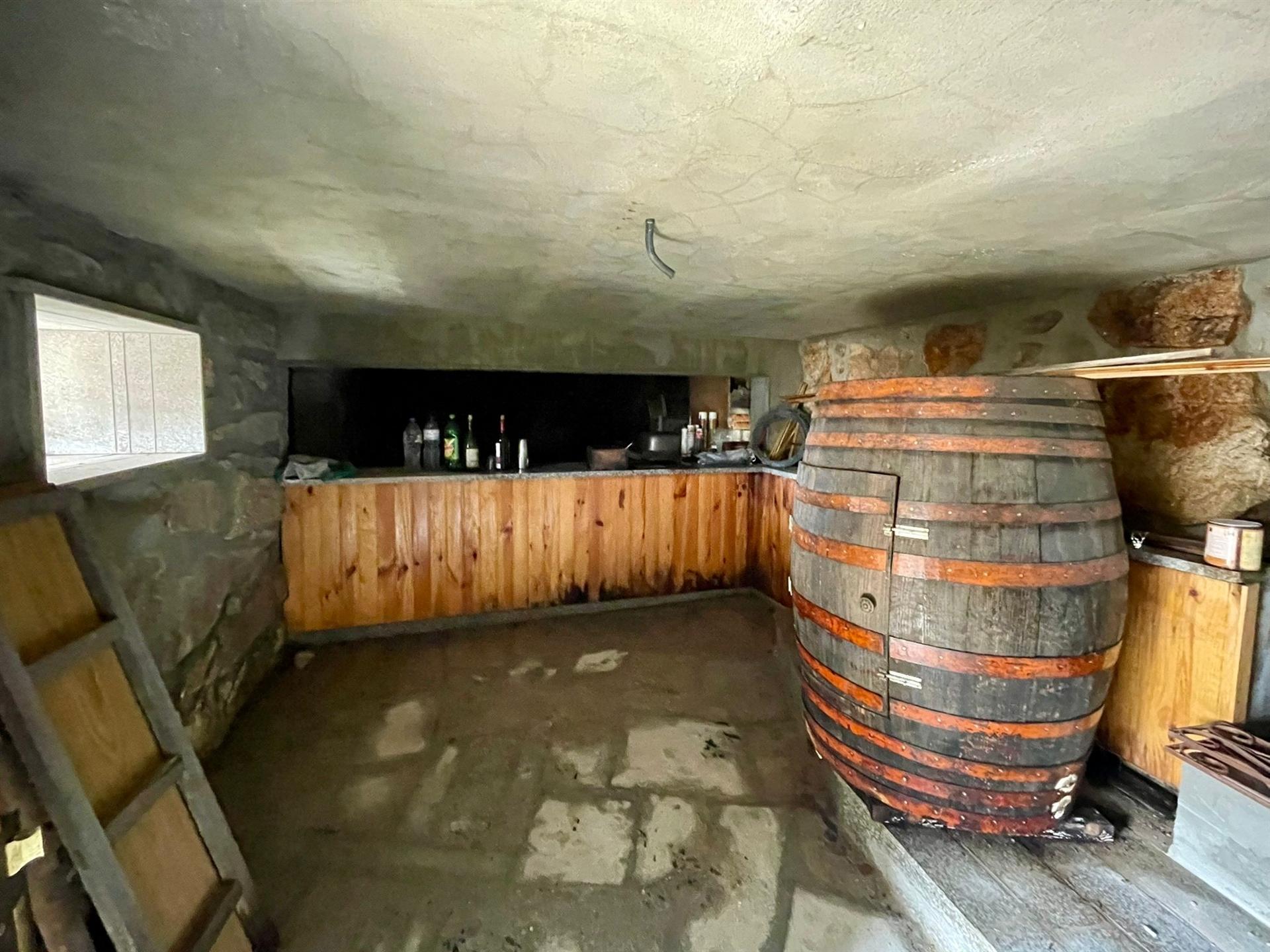 Moradia para restaurar em Amiais, Penalva do Castelo