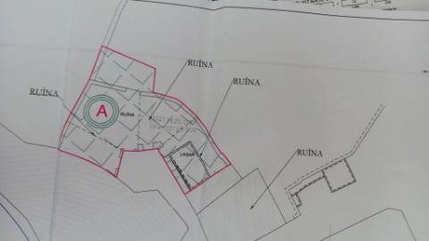 Ruina em Granito em Oliveira de Barreiros