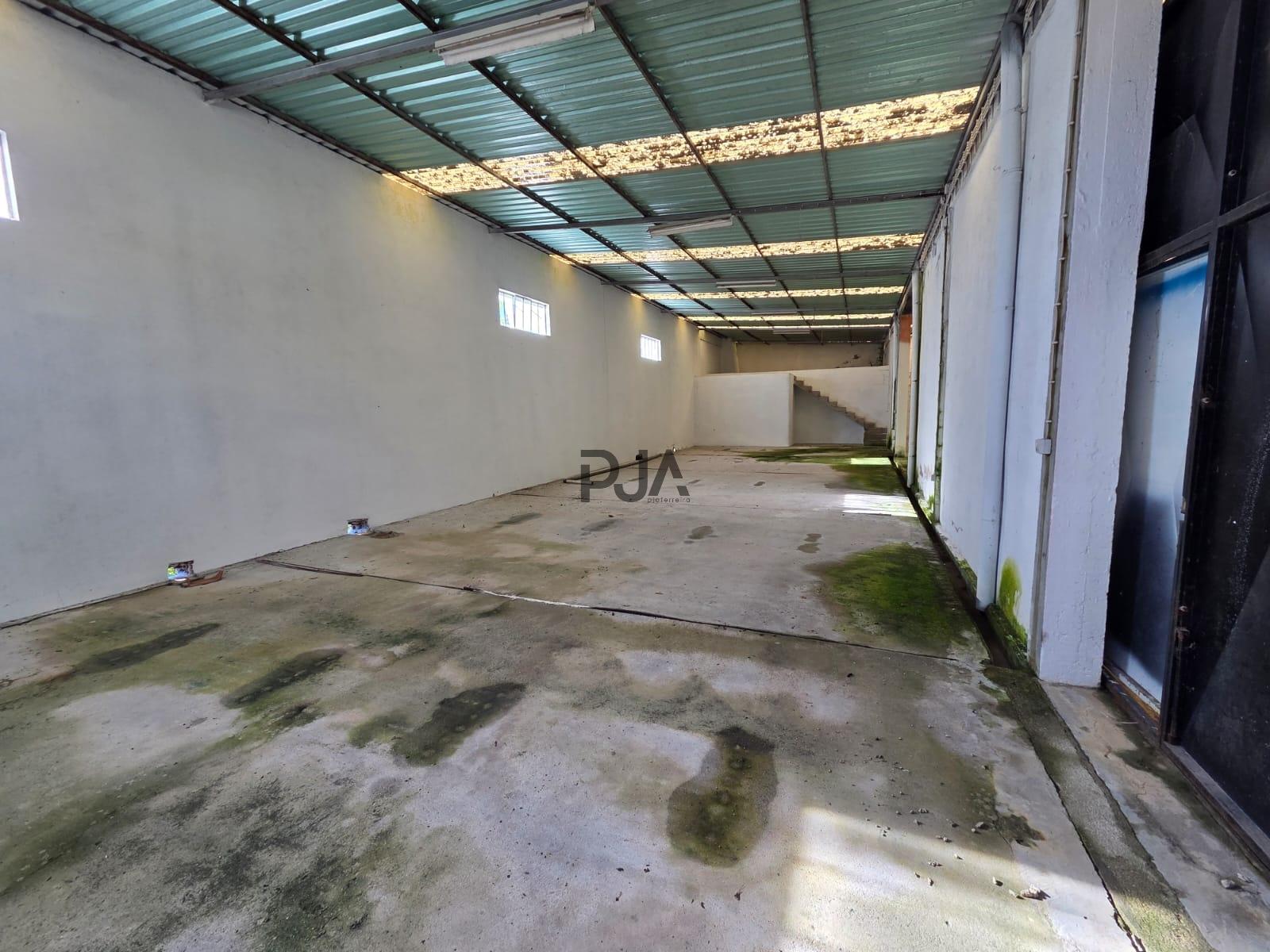 Arrumos para arrendar em Mangualde