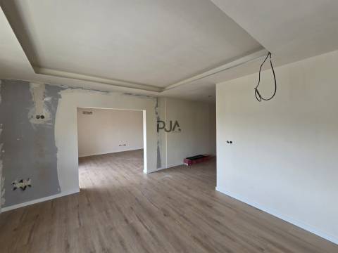 Apartamento T4 em Viso, Viseu
