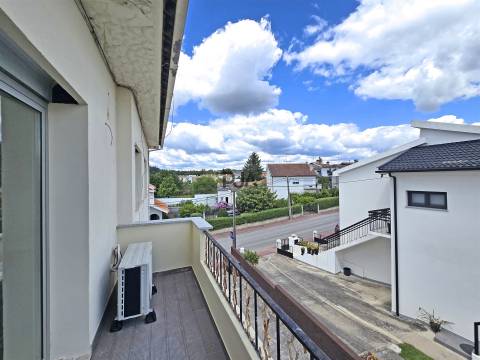 Apartamento T3 em Abraveses, Viseu
