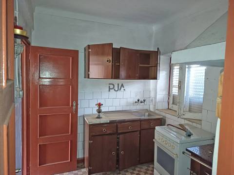 Moradia T3 em Treixedo, Santa Comba Dão