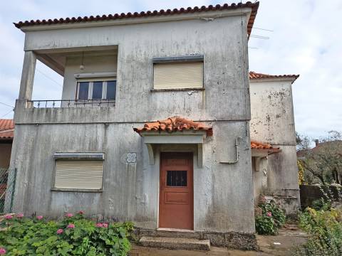 Moradia T3 em Treixedo, Santa Comba Dão