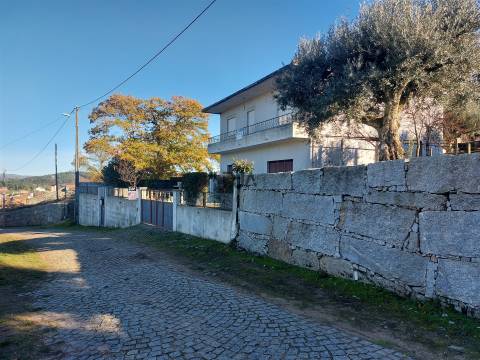 Moradia Isolada T3 em Matela, Penalva do Castelo