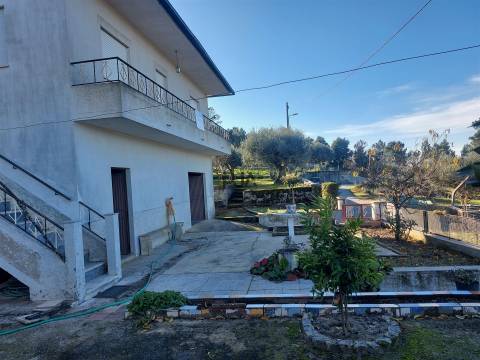 Moradia Isolada T3 em Matela, Penalva do Castelo