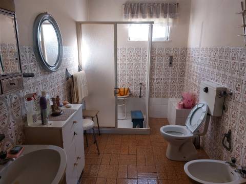 Moradia Isolada T3 em Matela, Penalva do Castelo