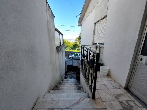 Moradia T2+2 em Abraveses, Viseu