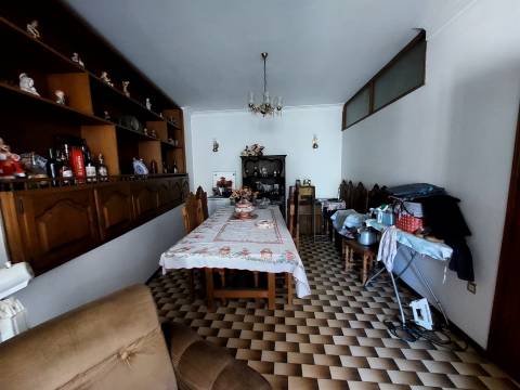 Moradia T2+2 em Abraveses, Viseu