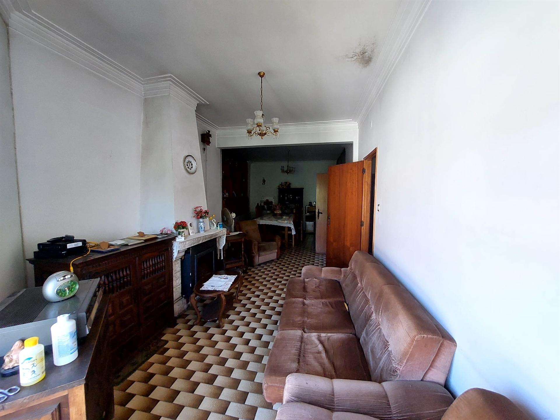 Moradia T2+2 em Abraveses, Viseu