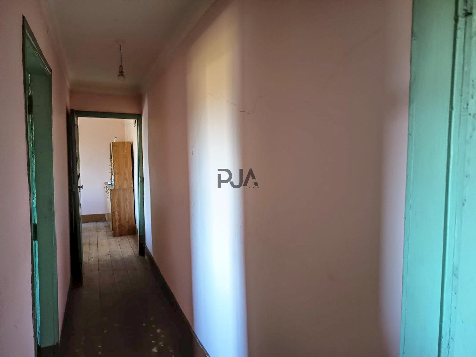 Moradia T3 para recuperar em Lameiras, Santa Comba Dão