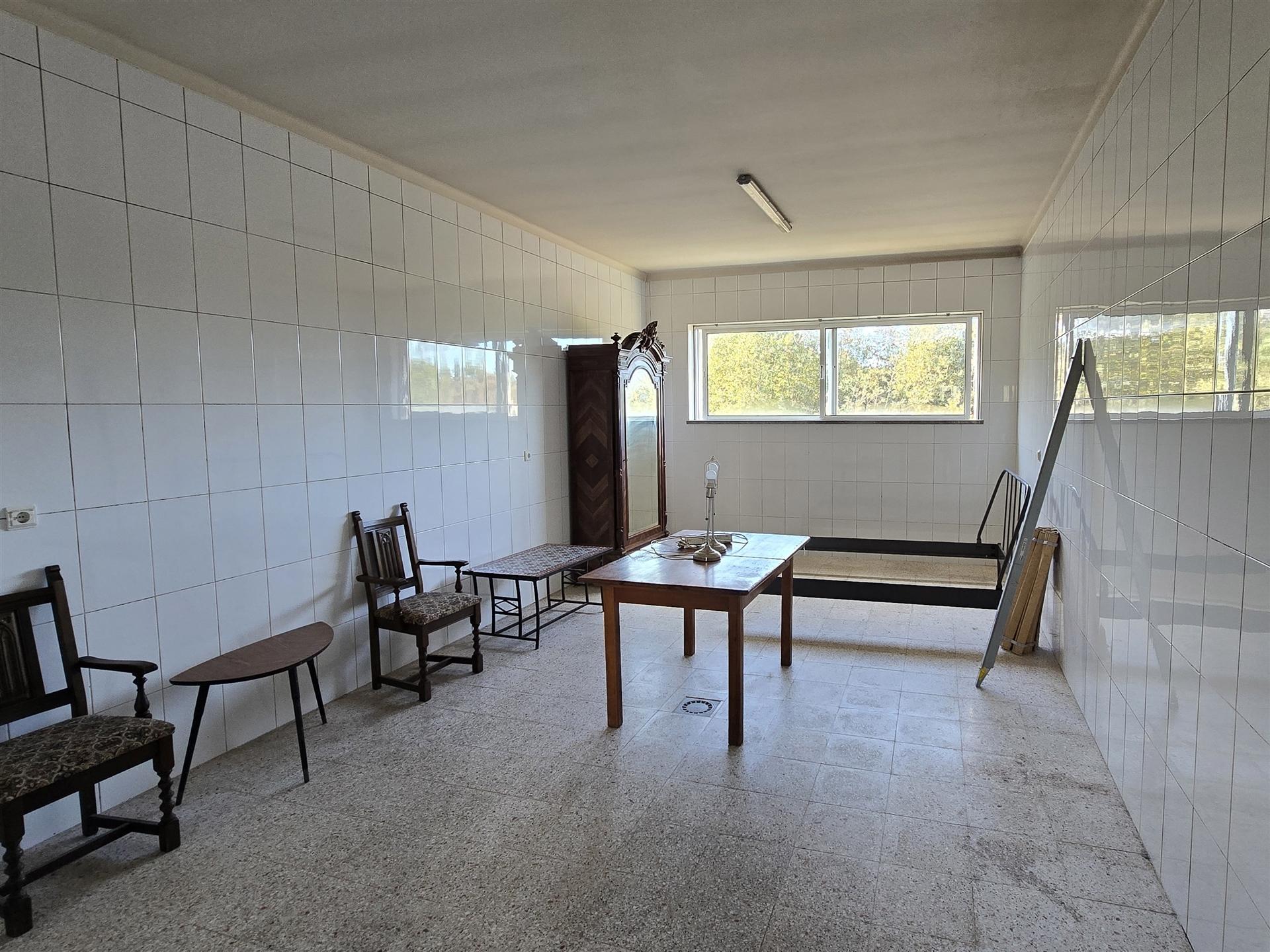 Escritórios em Fagilde, Mangualde