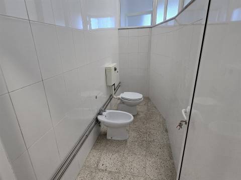 Escritórios em Fagilde, Mangualde