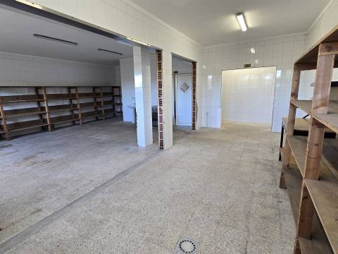 Escritórios em Fagilde, Mangualde