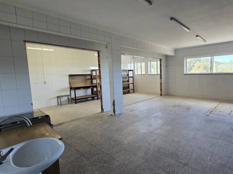 Escritórios em Fagilde, Mangualde