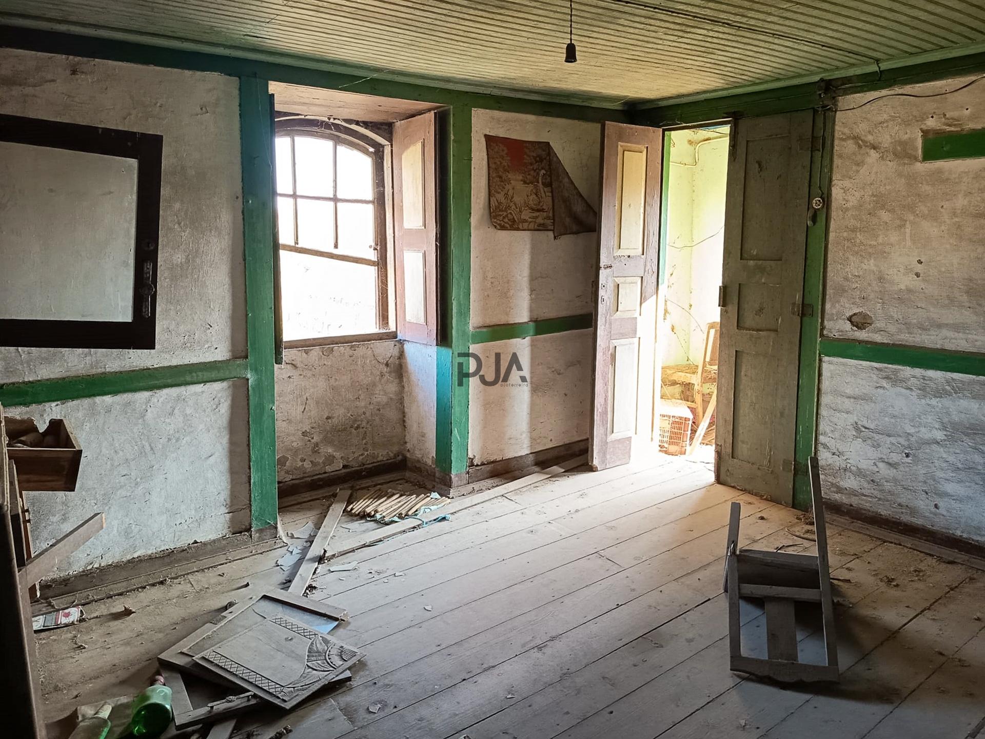 Moradia para Recuperar em Vila Meã, Mortágua