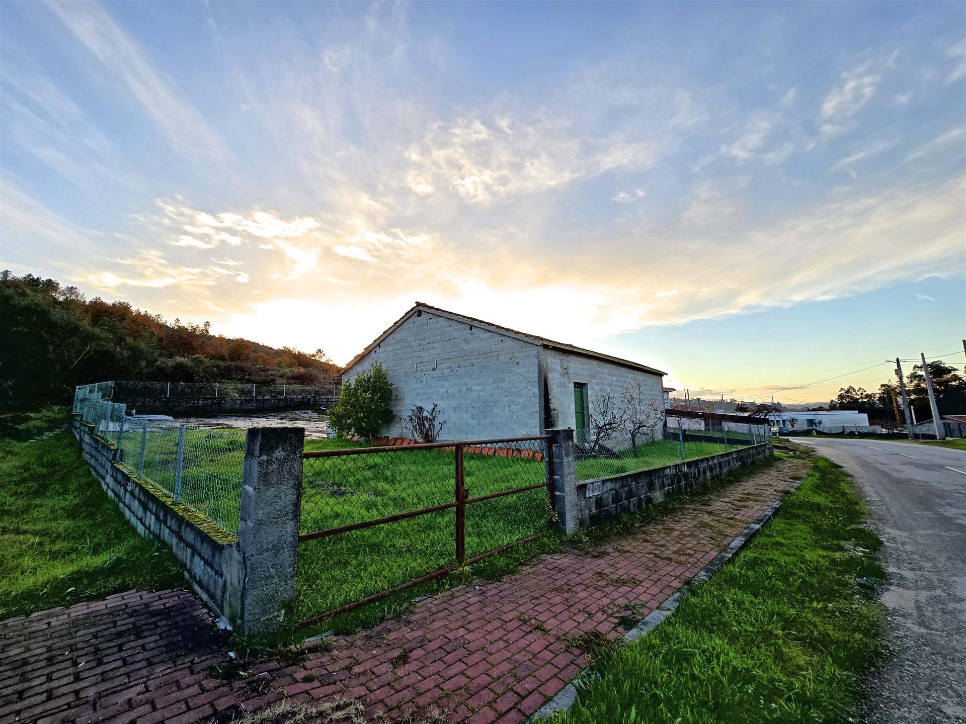 Espaço com Potencial de Reconversão em Nogueira de Cima, Viseu