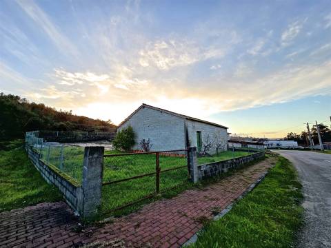 Espaço com Potencial de Reconversão em Nogueira de Cima, Viseu