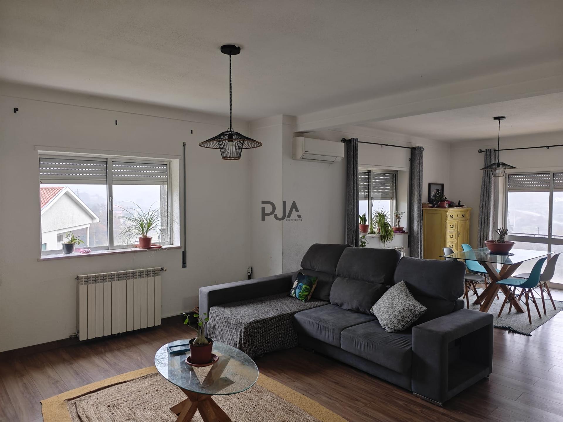 Moradia T5 em Ferreirós do Dão, Tondela