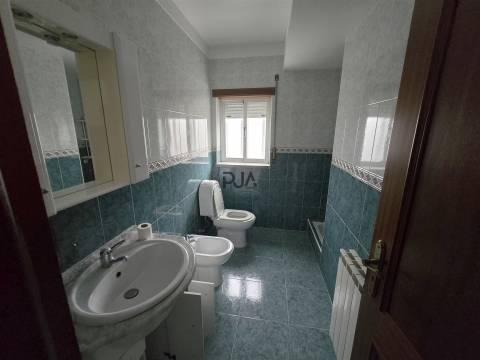 Apartamento T4 Venda em Guarda,Guarda