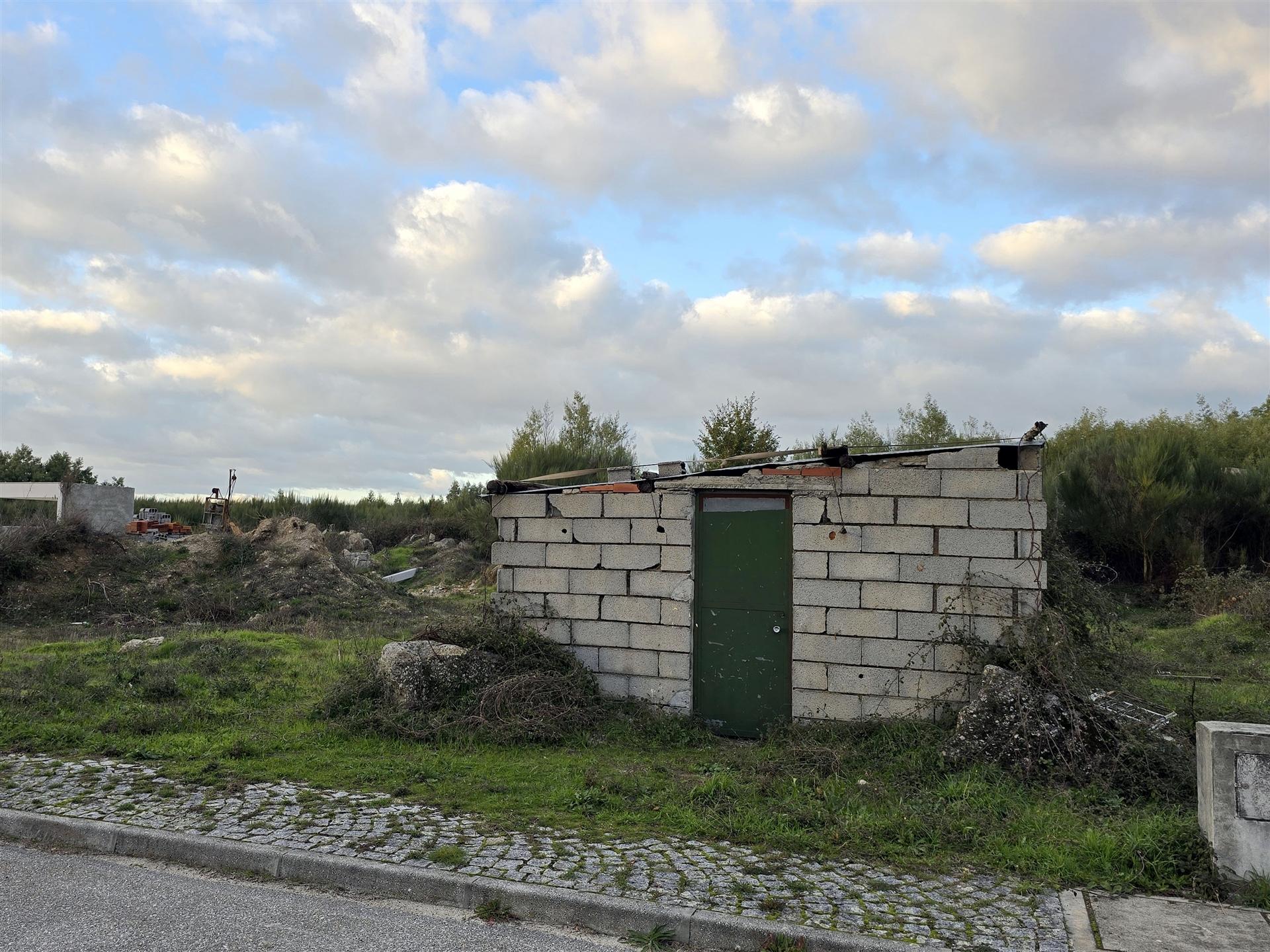 Lote de Terreno para Construção em Nespereira, Gouveia
