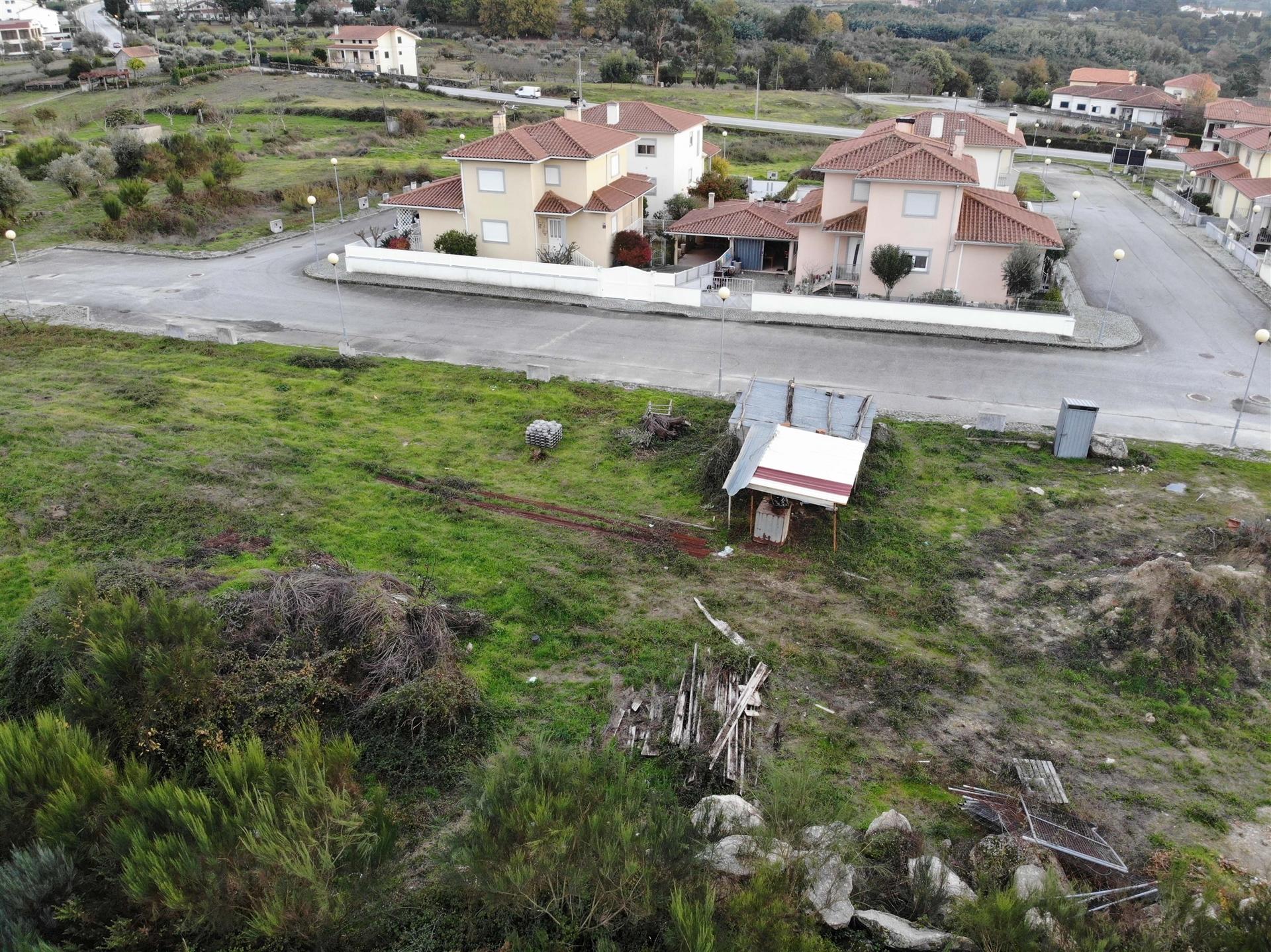 Lote de Terreno para Construção em Nespereira, Gouveia