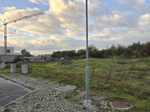 Lote de Terreno para Construção em Nespereira, Gouveia