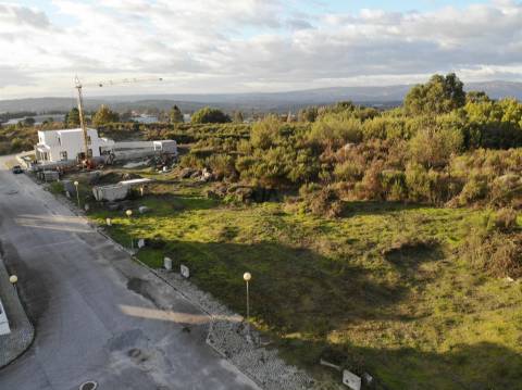 Lote de Terreno para Construção em Nespereira, Gouveia
