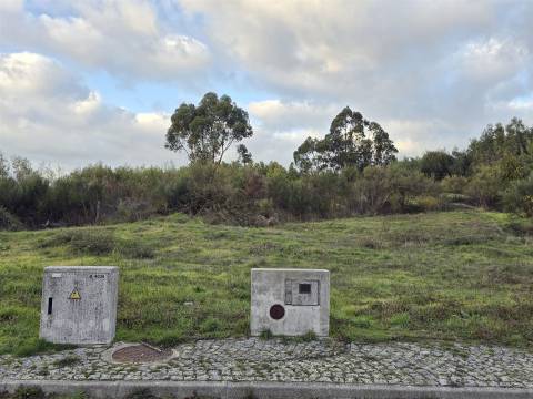 Lote de Terreno para Construção em Nespereira, Gouveia