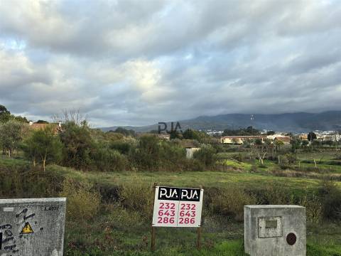 Lote de Terreno para Construção em Nespereira, Gouveia
