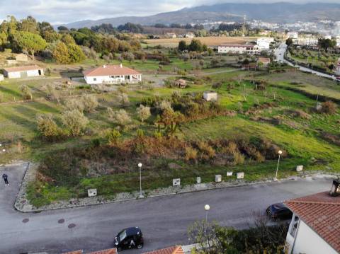 Lote de Terreno para Construção em Nespereira, Gouveia