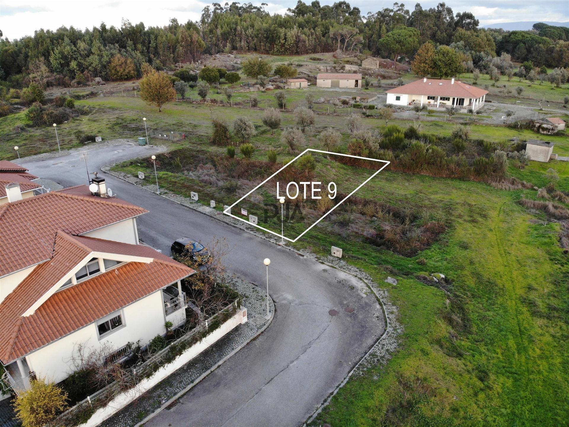 Lote de Terreno para Construção em Nespereira, Gouveia