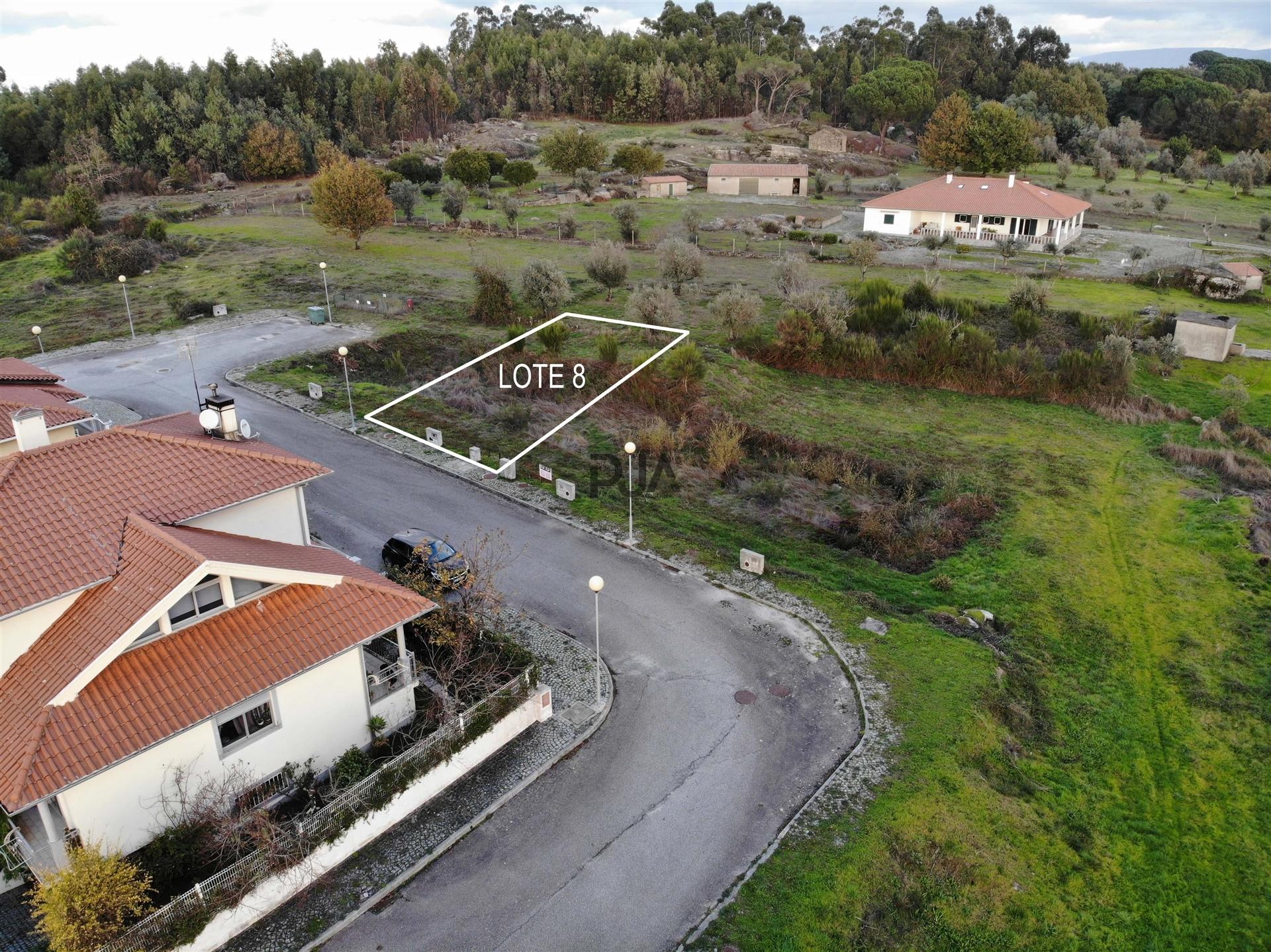 Lote de Terreno para Construção em Nespereira, Gouveia