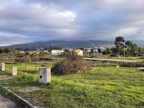 Lote de Terreno para Construção em Nespereira, Gouveia