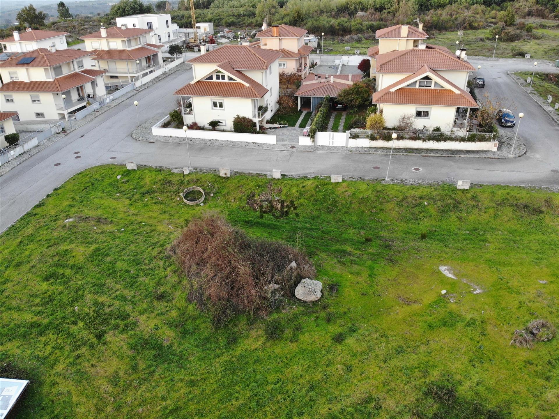Lote de Terreno para Construção em Nespereira, Gouveia