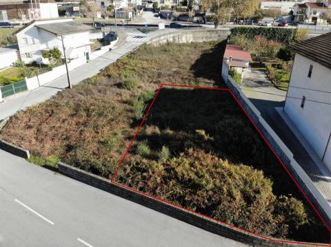 Moradia Geminada T3 em Pascoal, Viseu