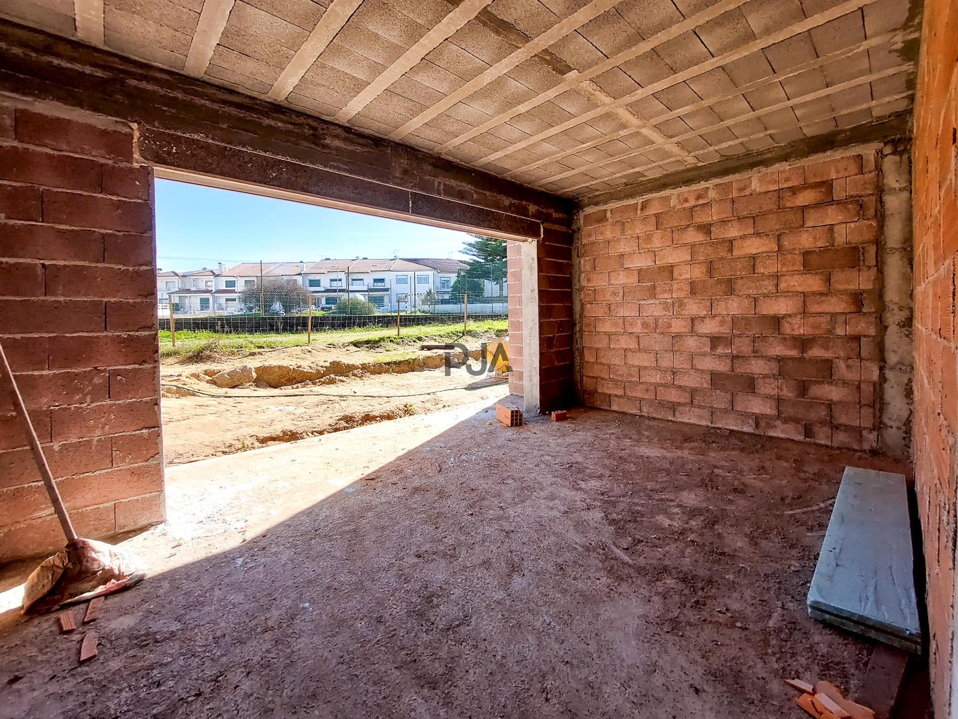 Moradia Geminada T3 em Fragosela, Viseu