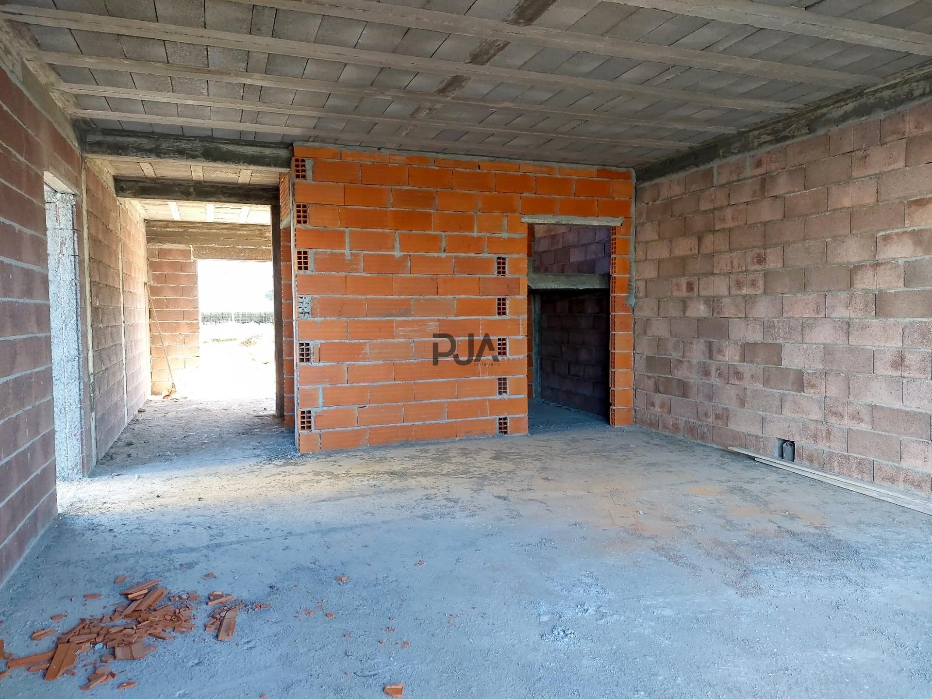 Moradia Geminada T3 em Fragosela, Viseu