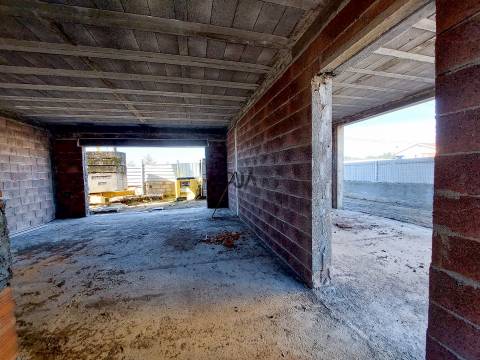 Moradia Geminada T3 em Fragosela, Viseu