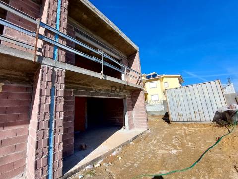 Moradia Geminada T3 em Fragosela, Viseu