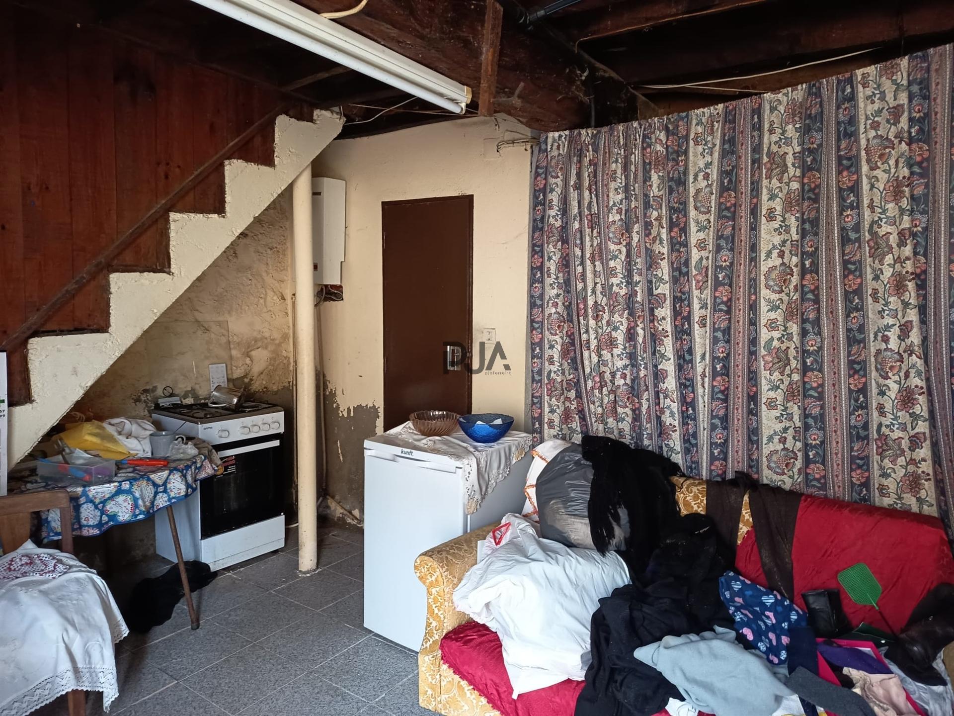 Moradia para Recuperar em Treixedo, Santa comba Dão