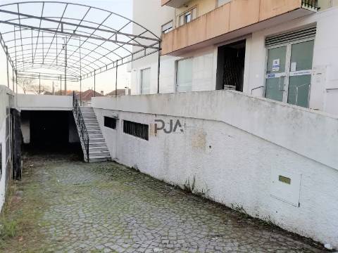 Armazém para arrendar em Viseu